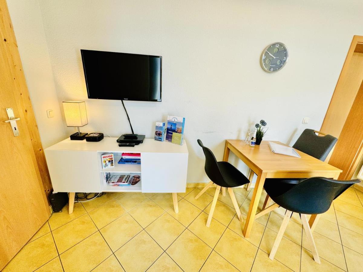 Heimathafen Apartment Rostock Exterior photo